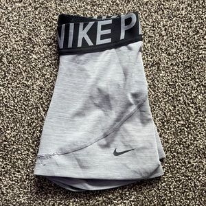 Size S Nike Pros